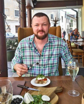 Alexander Valentinovich Zhikharevich