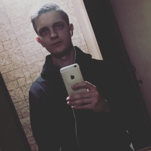 Артем Юрьевич Колошук