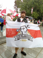 С 12 июня 2023 эвакуировался в Литву. Проживаю в Вильнюсе, национальная литовская виза D. Общественный активист, волонтёр, музыкальный обозреватель.